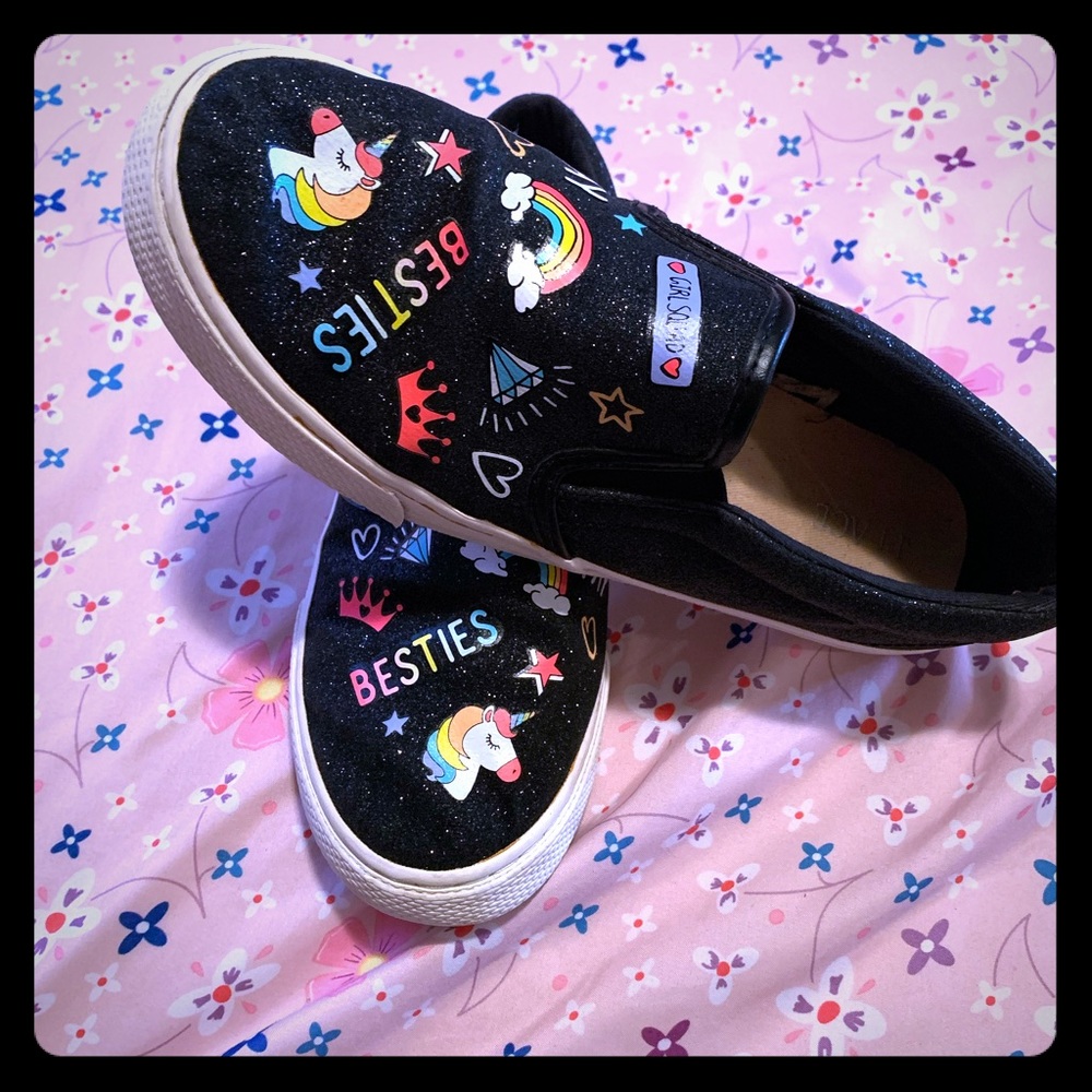 Big girls unicorn 🦄 shoes.